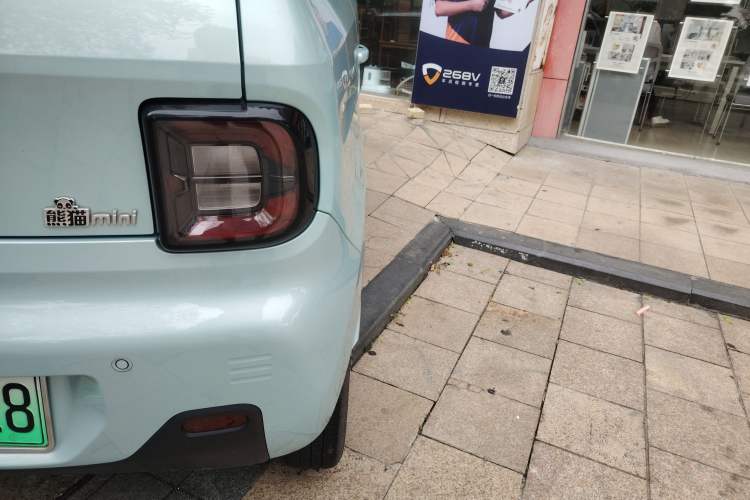 Used Geely Galaxy Panda 2023 Panda Mini 200km Dynamic Bear Right Rear Taillight