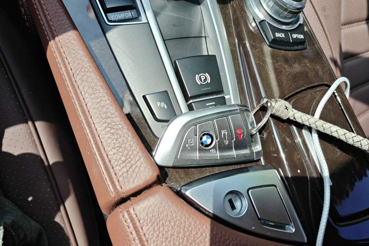 Used BMW 5 Series 2017 525Li Leading Model