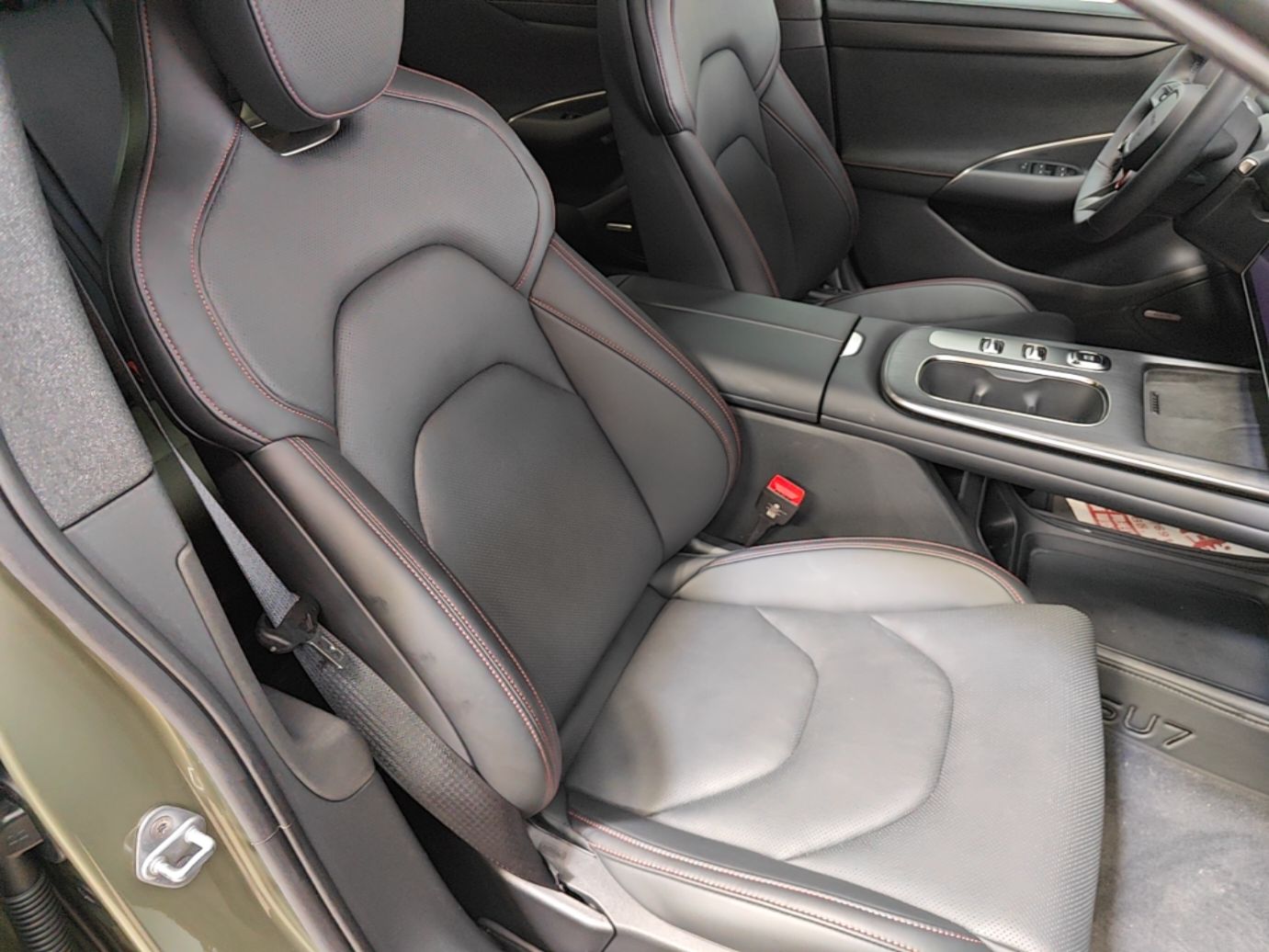 Xiaomi Auto SU7 2024 Rear-Drive Standard Founder Edition — снимка 19