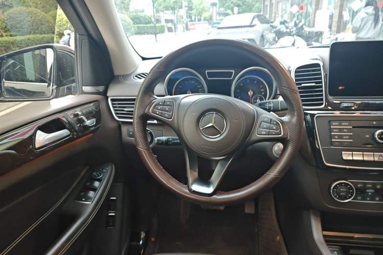 Used Mercedes-Benz GLS 2018 Refreshed GLS 400 4MATIC Dynamic Edition
