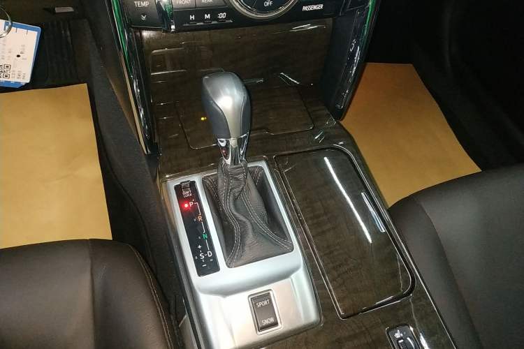 Used Toyota Reiz 2013 2.5V Elite Edition
