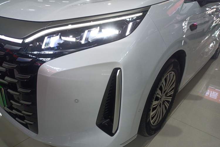 Used BYD Xia 2025 DM-i 1.5T 180km Excellence Model