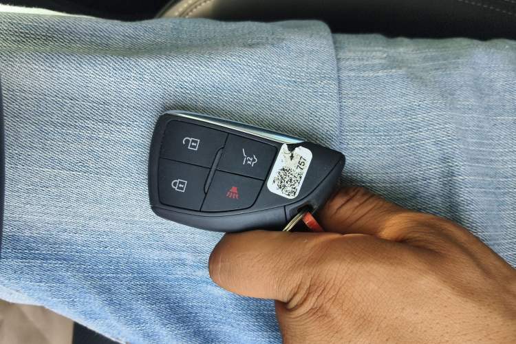 Used Buick Envision 2023 Encore S 652T Two-Wheel-Drive Luxury Model
