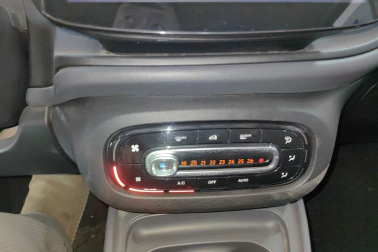 Used smart fortwo 2018 1.0L 52kW Hardtop Dynamic Version China V