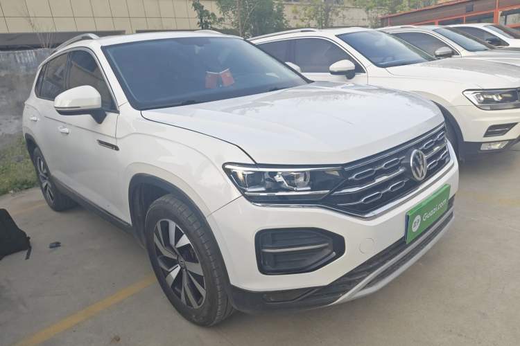 Used Volkswagen Tayron 2020 330TSI Two-Wheel Drive Luxury Smart Connectivity Version Front Right 45 Deg