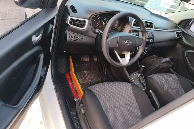 Used Hyundai Verna (older generation) 2017 1.4L Automatic YueXiang Edition China V-standard