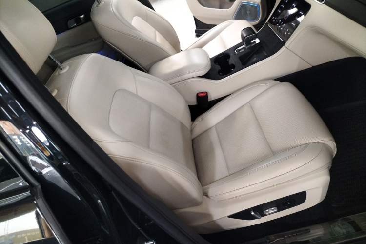 Used Li Auto ONE 2021 Extended-Range 6-Seater Version Right Front Seat