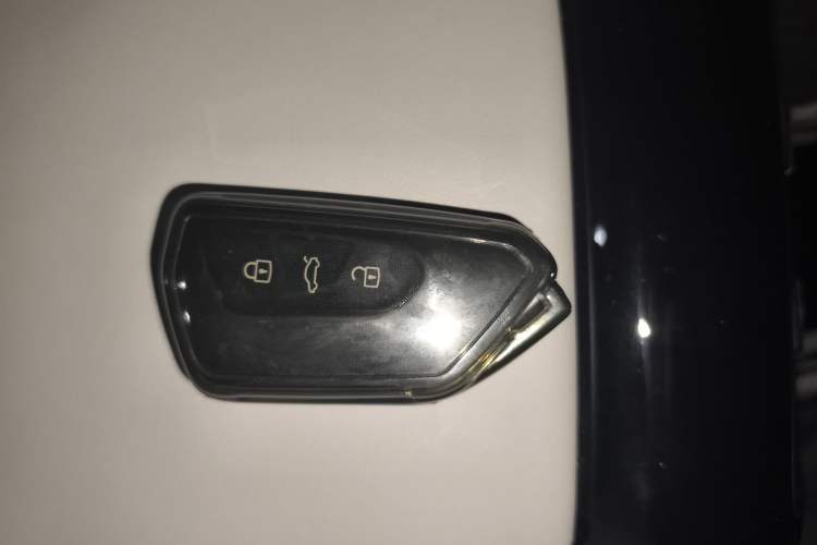 Used Volkswagen ID.6 X 2023 Upgraded Model Ultra-Long Range Version
