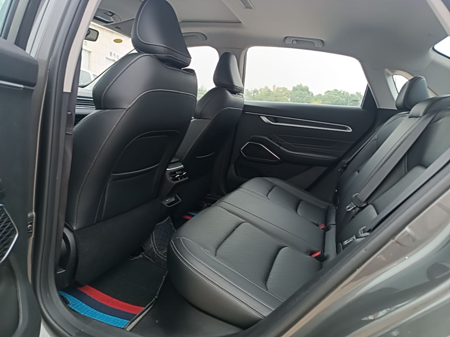 Geely Auto Emgrand 2023 4th Generation Champion Edition 1.5L CVT Prestige Model — снимка 20