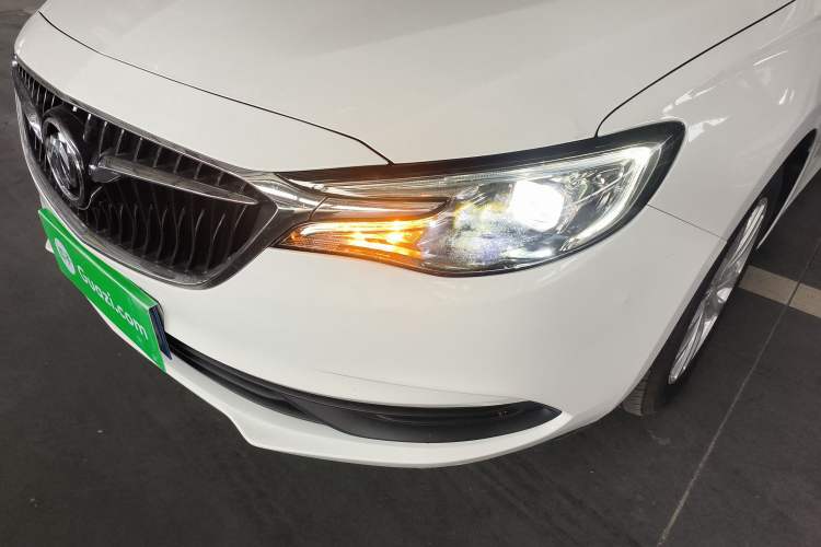 Used Buick GT 2021 Revised Version Flagship 1.5L Automatic Elite Edition Left Front Headlight