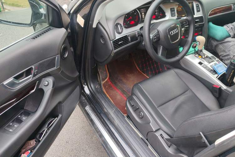 Used Audi A6L 2011 2.0 TFSI Automatic Standard Edition Driver Seat