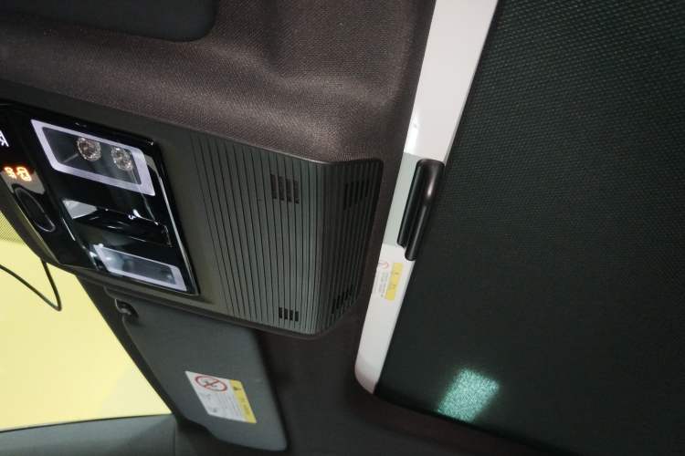 Used Volkswagen Golf 2023 Facelift 280TSI DSG R-Line Lite