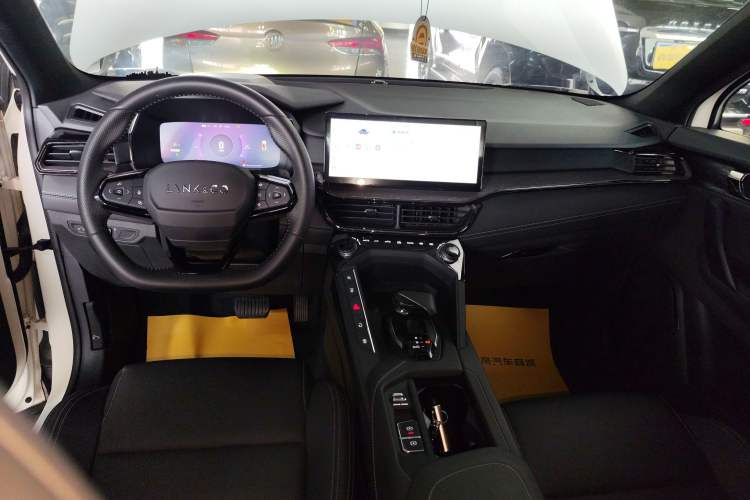 Used Lynk & Co 06 2023 Remix 1.5T JinPro
