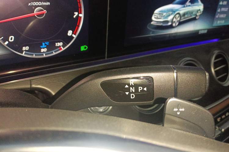 Used Mercedes-Benz E-Class 2016 E 200 L Sport Edition Gear Lever