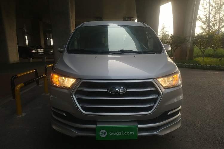 Used JAC Refine M4 2019 Business & Travel Series 2.0L Manual Speed Edition China VI Standard