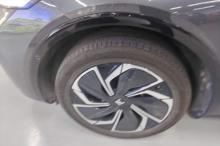 Used Rising R7 2022 Standard Advanced Version