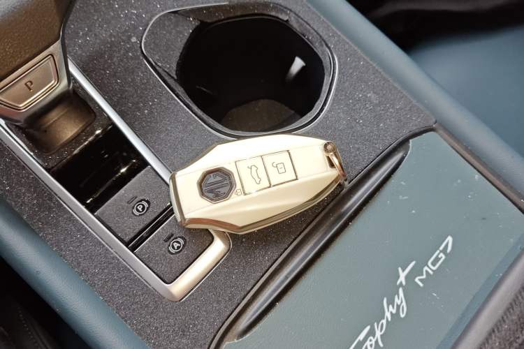 Used MG 7 2025 2.0T 405 AT Luxury Edition