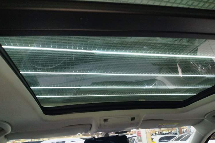 Used Volkswagen Tayron GTE Plug-in Hybrid 2022 1.4T Luxury Edition Headliner