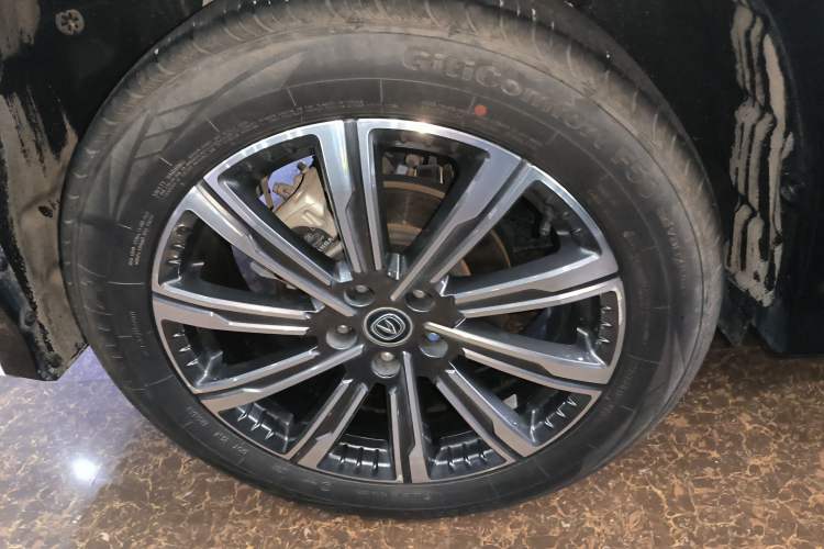 Used CHANGAN CS75 PLUS 2023 3rd Generation 1.5T Automatic Prestige Model Exterior 5