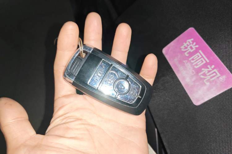 Used Lincoln Corsair 2022 2.0T Two-Wheel Drive Luxury Edition Vehicle Key