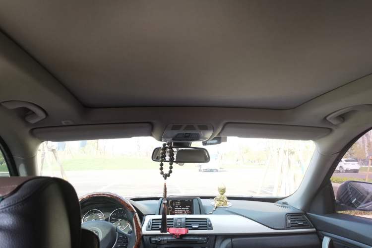 Used BMW 3 Series GT 2013 320i Leading Model Headliner