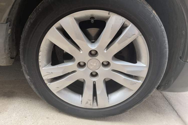 Used Peugeot 3008 2013 1.6THP Automatic Prestige Edition