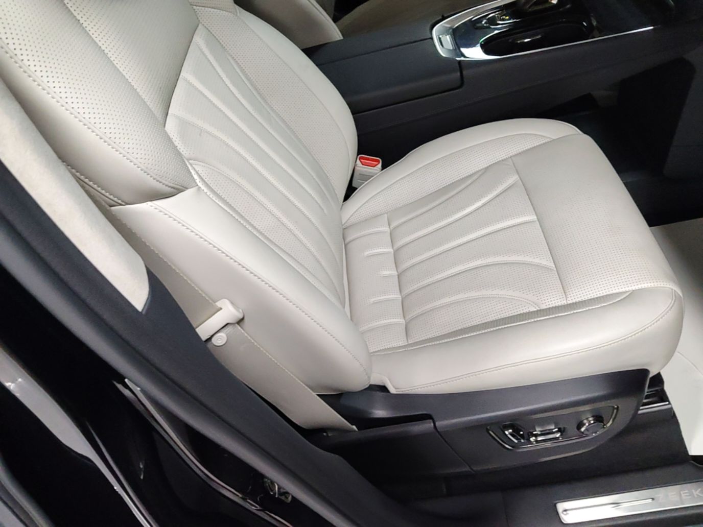 Zeekr 009 2024 GAC Trumpchi — снимка 19