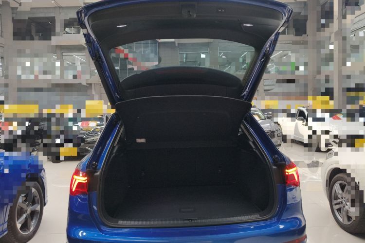 Used Audi Q3 2019 40 TFSI Fashion Dynamic Model
