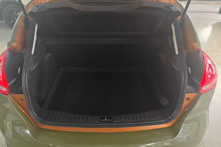 Used Ford Focus 2017 Hatchback EcoBoost 180 Automatic Sport Model
