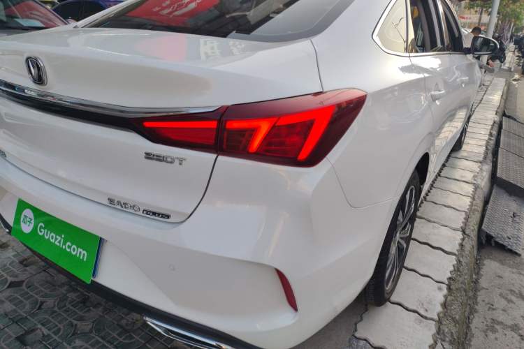 Used CHANGAN Eado 2021 PLUS Blue Whale NE 1.4T GDI DCT Flagship Model
