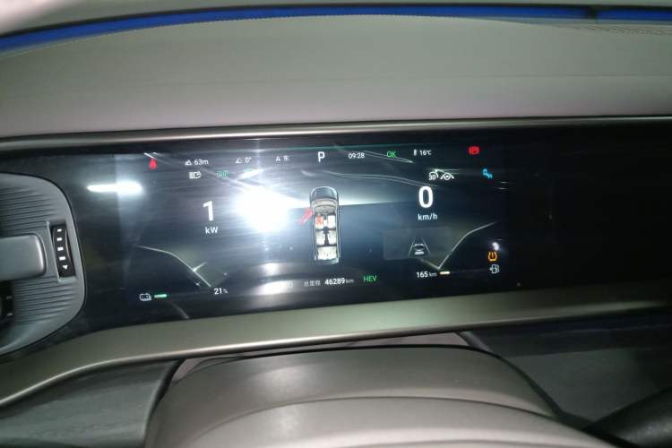 Used Denza D9 2022 DM-i 970 Four-Wheel Drive Flagship Model
