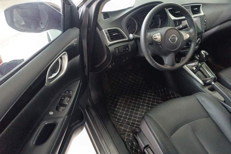 Used Nissan Sylphy 2019 1.6XV CVT Smart Connect Luxury Edition China VI Standard Driver Seat