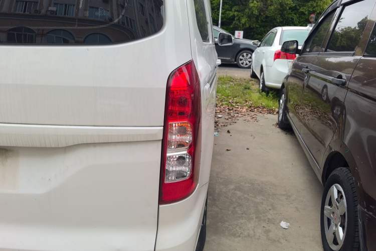 Used Wuling Hongguang V 2022 1.5L Enjoy Edition Hydraulic Power Steering LAR