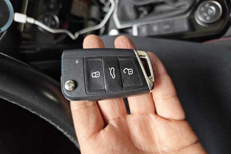 Used Volkswagen Tayron 2019 330TSI Four-Wheel Drive Luxury Version China V Standard Vehicle Key