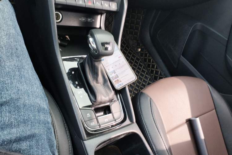 Used Skoda Karoq 2019 TSI280 SmartDrive Luxury Edition China VI standard
