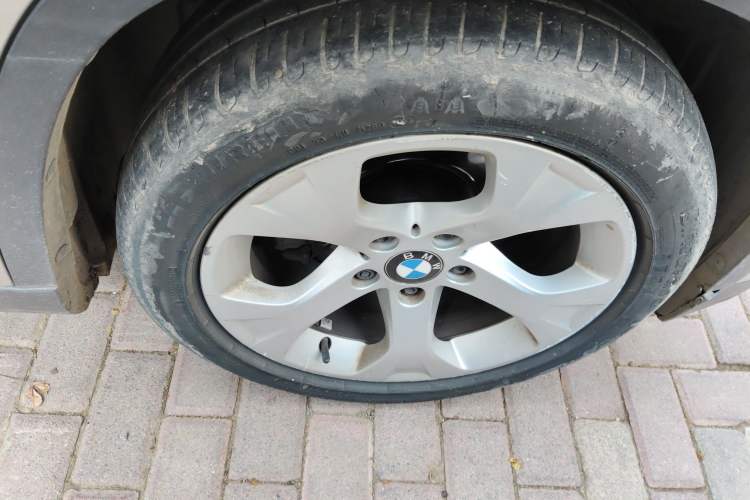 Used BMW X1 2012 sDrive18i Luxury Edition
