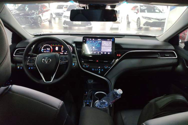 Used Toyota Camry 2023 2.5G Luxury Edition
