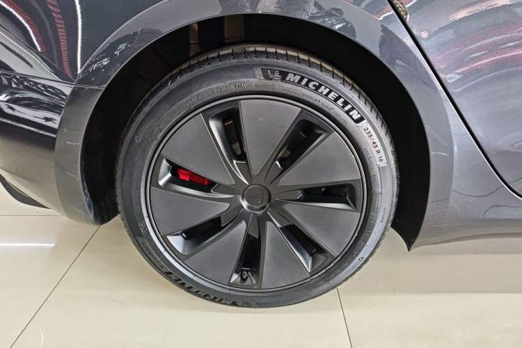 Used Tesla Model 3 2023 Rear-Wheel-Drive Version
