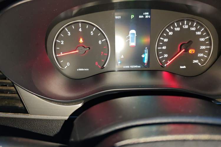 Used BYD Song MAX 2021 Upgraded Model 1.5T Automatic Luxury 7-Seater Odometer Close Up