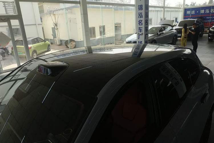 Used Hima AITO M5 2025 Extended-Range Ultra All-Wheel-Drive Version Roof