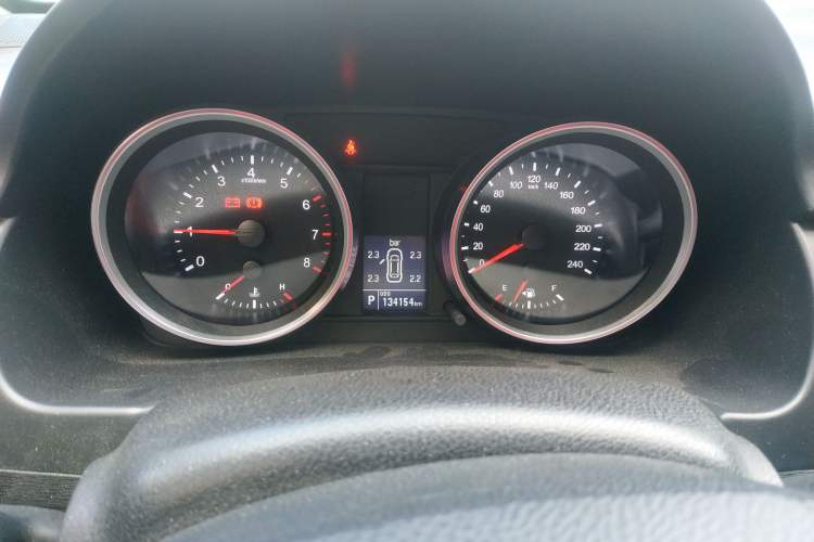 Used Haval H6 2015 Sport Edition 1.5T Automatic Two-Wheel Drive Luxury Model
