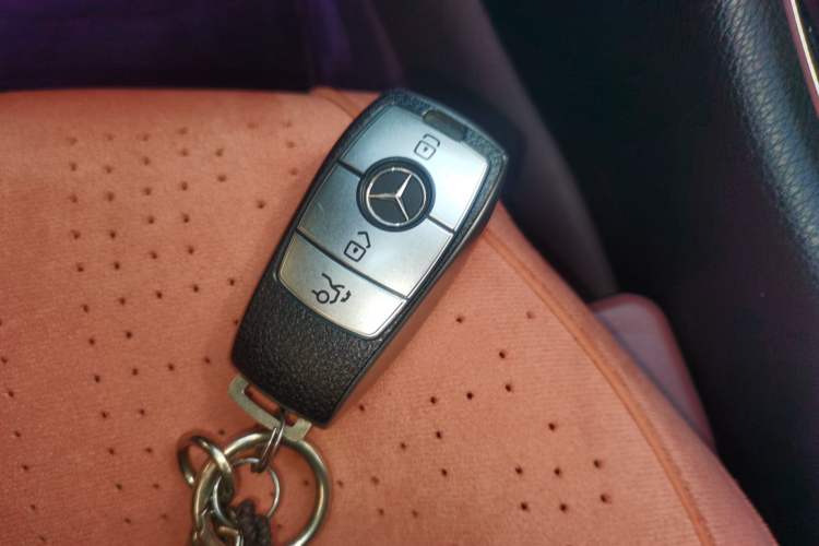 Used Mercedes-Benz C-Class 2019 C 180 L Fashion Edition Sport Version Vehicle Key