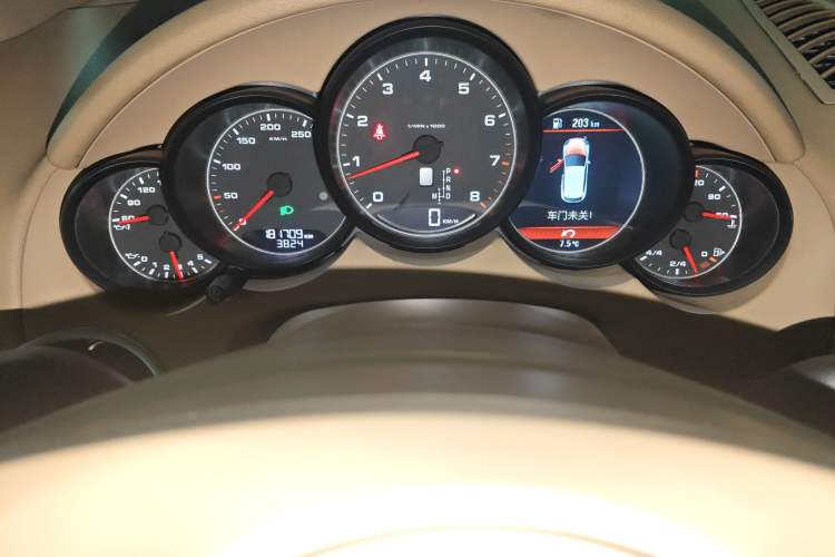 Used Porsche Cayenne 2011 Cayenne 3.0T Instrument Cluster