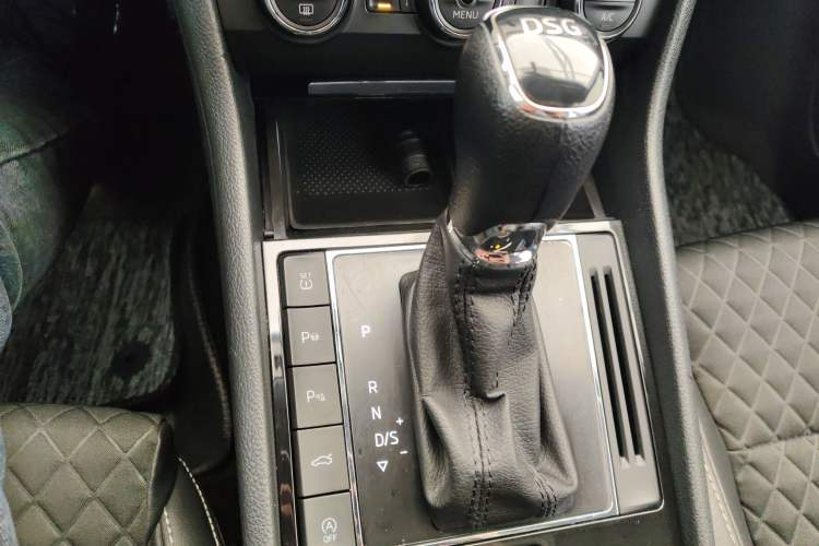 Used Skoda Superb 2018 TSI330 DSG Comfort Edition China VI Standard