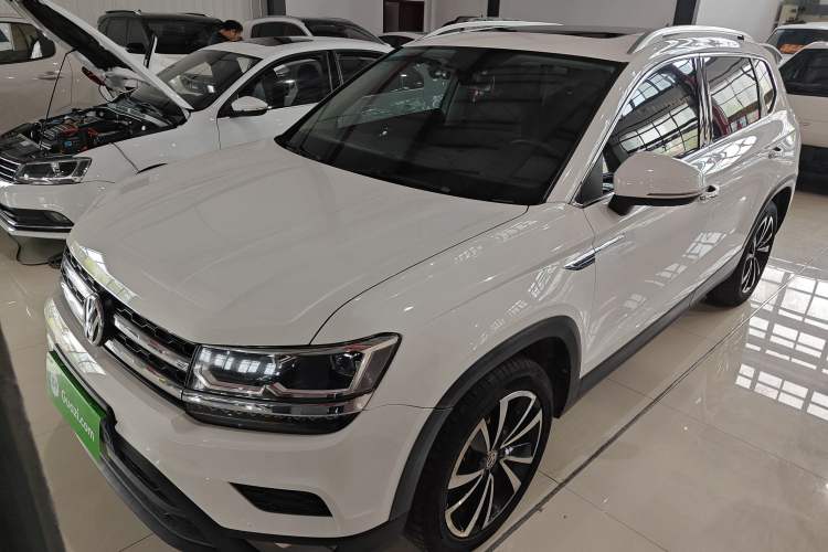 Used Volkswagen Tharu 2020 280TSI Two-Wheel Drive Luxury Edition China VI Standard