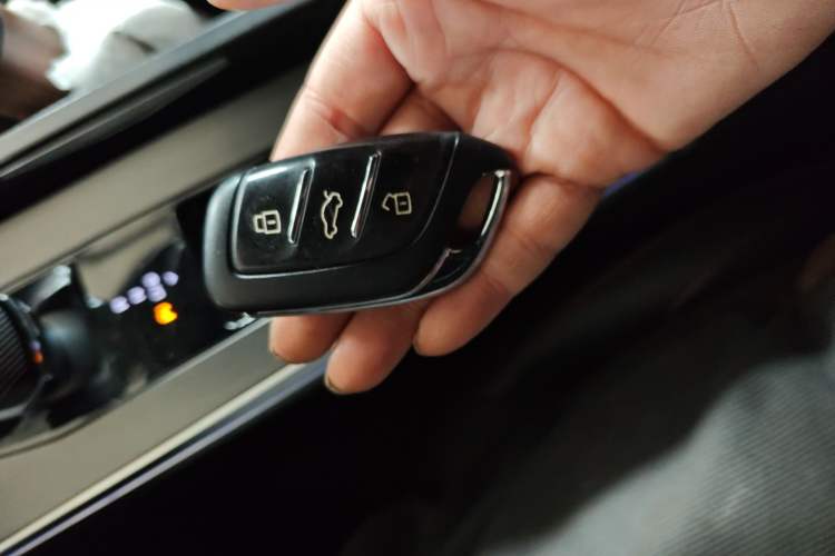 Used Roewe RX5 MAX 2022 2.0T Automatic Youwei Supreme Edition
