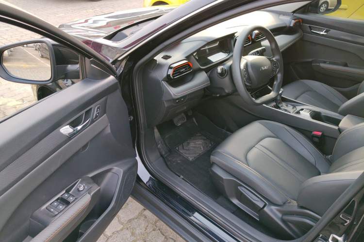 Used Dongfeng Aeolus Yixuan 2024 1.5L Automatic JingSu Edition Driver Seat