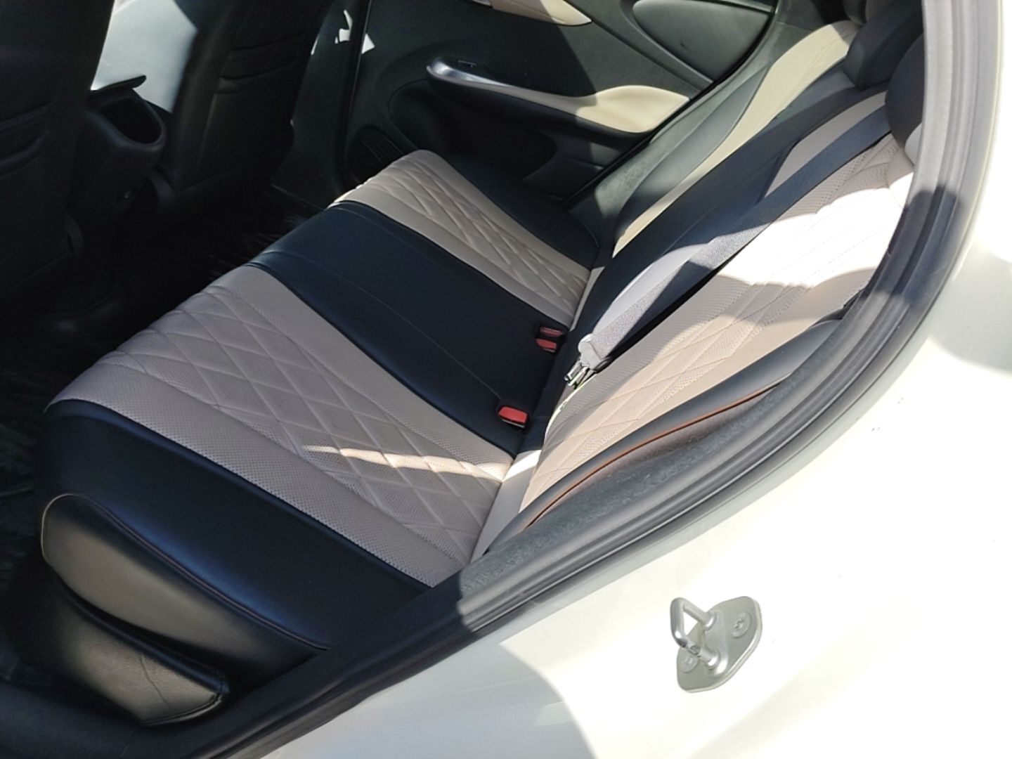 BYD Dolphin 2021 405 km Fashion Edition — снимка 20