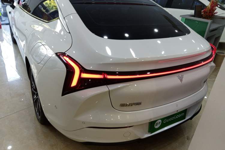 Used NETA S 2022 Extended-Range Version 1160 km Range Rear-Wheel Drive Mid-Grade
