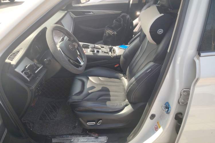 Used CHANGAN CS85 COUPE 2019 2.0T Automatic Version China V Standard
